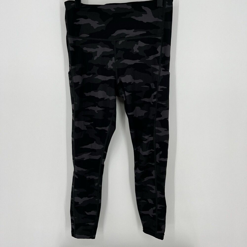 Athleta Ultimate 7/8 Green Tight Camo Print Small Pockets Workout Athletic